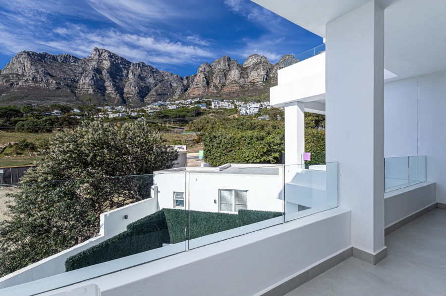 To Let 3 Bedroom Property for Rent in Camps Bay Western Cape